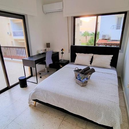 Cozy Beach Apt / 100 Mbit+ Netflix / Near Airport Ларнака Экстерьер фото