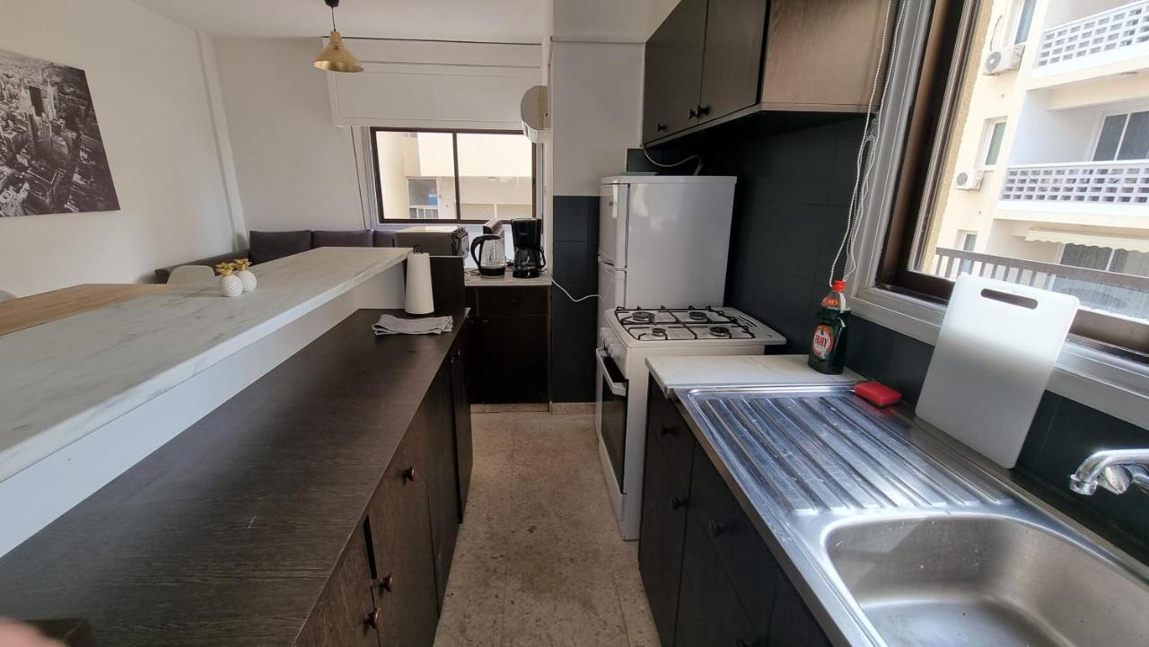 Cozy Beach Apt / 100 Mbit+ Netflix / Near Airport Ларнака Экстерьер фото