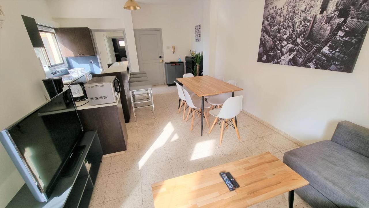 Cozy Beach Apt / 100 Mbit+ Netflix / Near Airport Ларнака Экстерьер фото